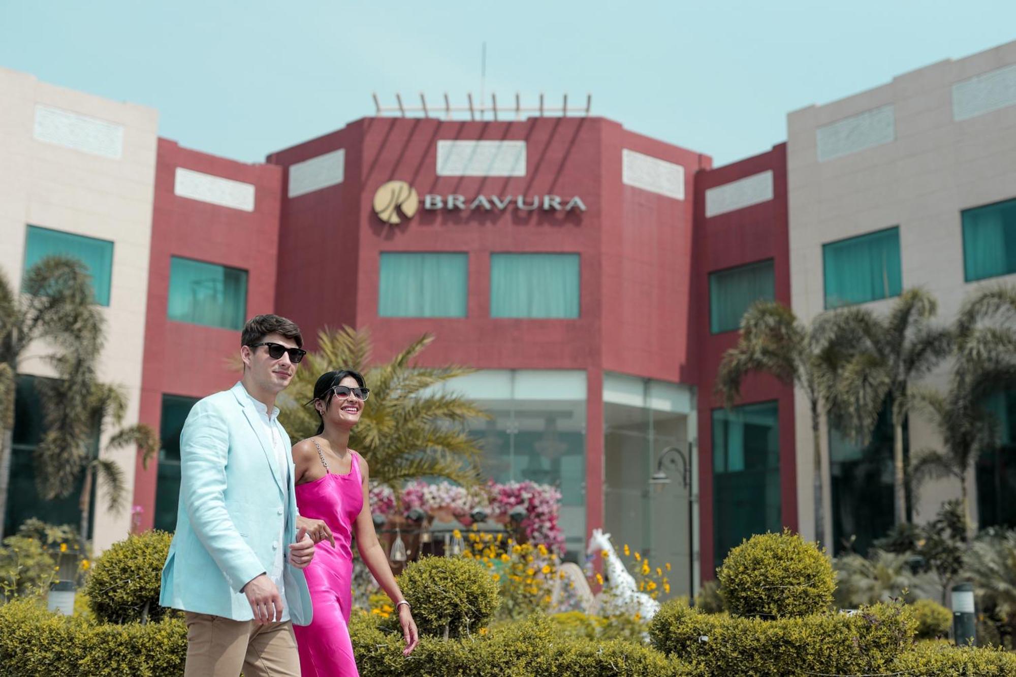 บราวูร่าโกลด์รีสอร์ท มีรัท ภายนอก รูปภาพ